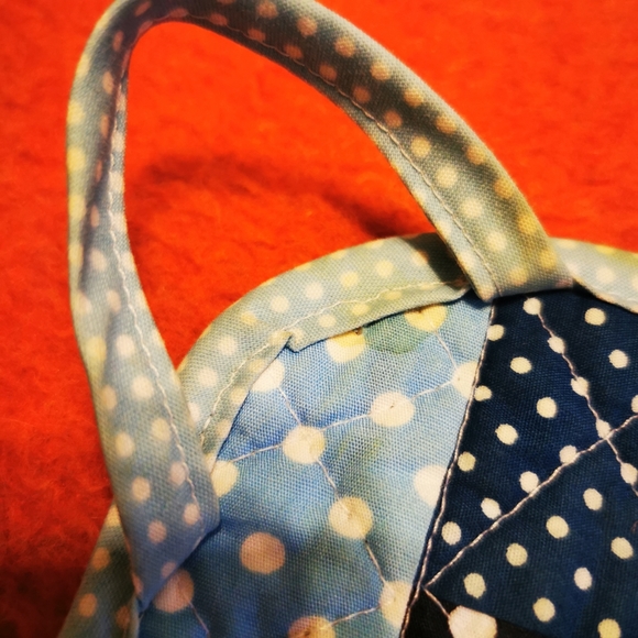 Vintage Hand Made Quilted Pot Holders with Cats - Picture 13 of 15